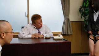 Sexy office lady Arisa Suzuki gets nailed
